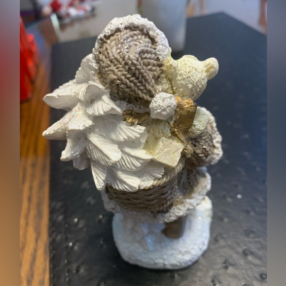 DANSON DECOR SANTA FIGURINE WITH BEAR - Picture 3 of 5